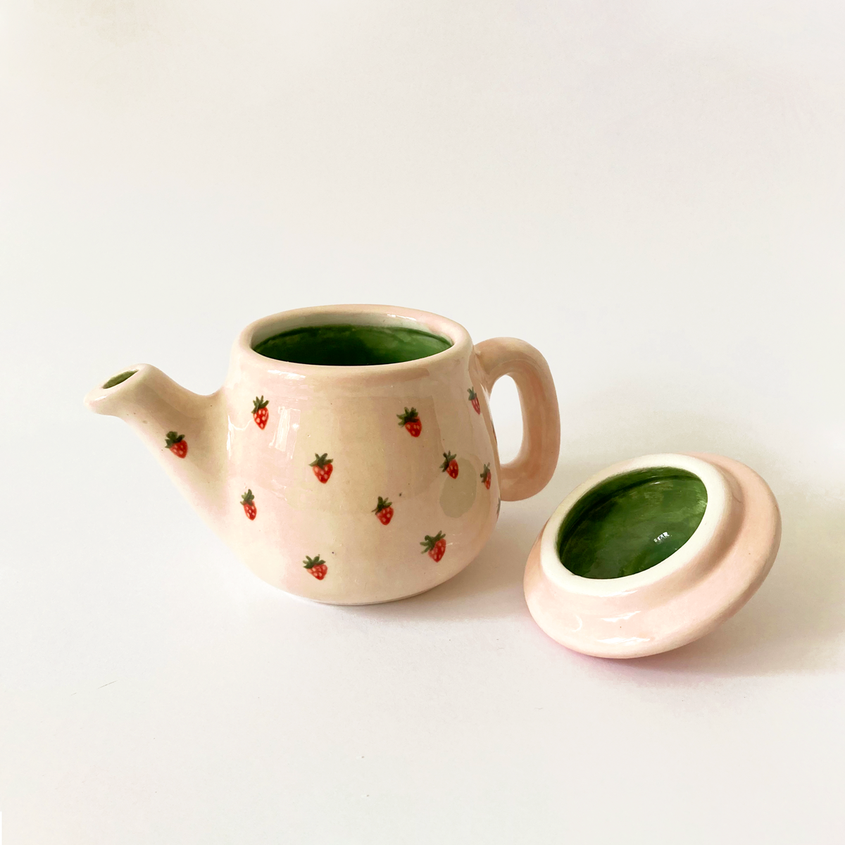 Tetera strawberry latte - Pieza única